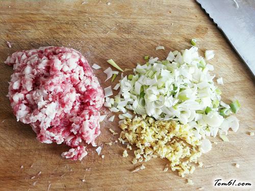 【羊肉锅贴饺子】