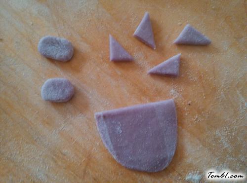 【小猪豆沙包】