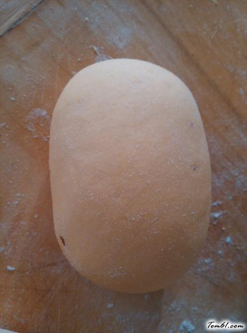 【小猪豆沙包】