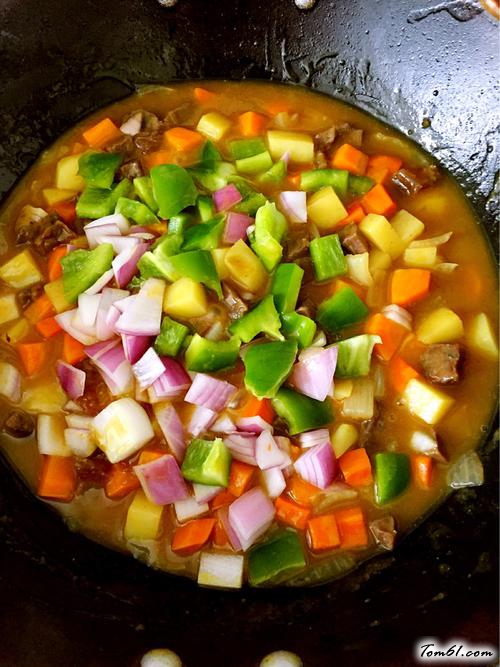 【咖喱牛肉饭】