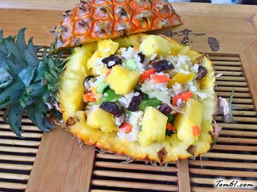 【鸡丁菠萝饭】