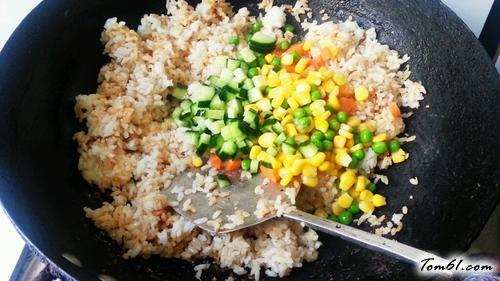 【三色蛋炒饭】