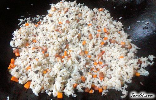 【叉烧木耳炒饭】