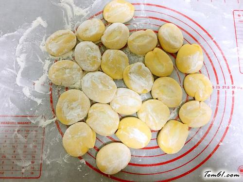 【圆白菜猪肉水饺】