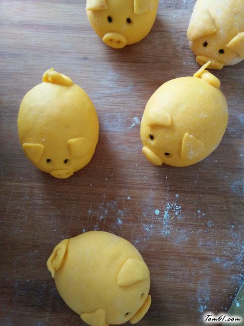 【黄金小猪豆沙包】