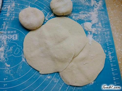 【白菜青椒肉包子】