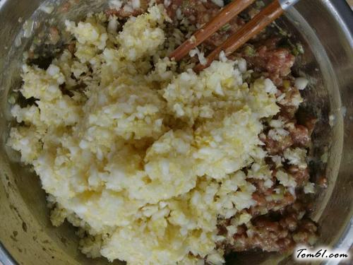 【白菜青椒肉包子】