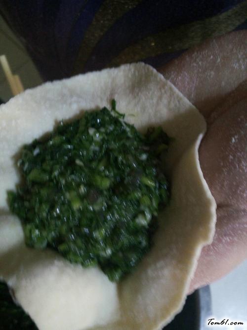 【茴香肉包子】