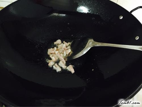 【肉丝蔬菜炒粿条】