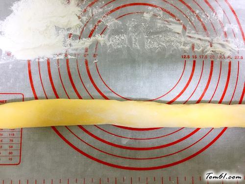 【圆白菜猪肉水饺】