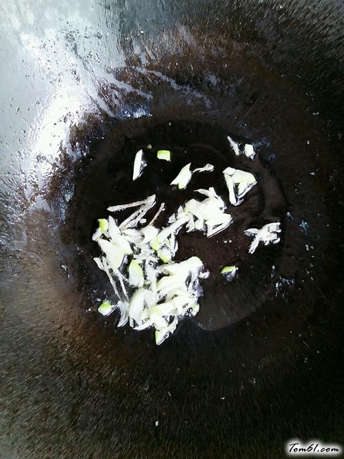 【西红柿鸡蛋烩面片】