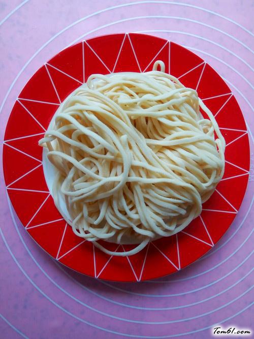 【茄子肉丁打卤面】