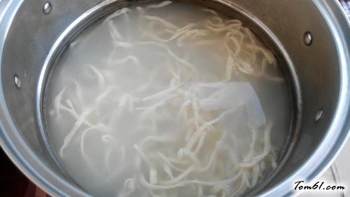 【西红柿鸡蛋打卤面】