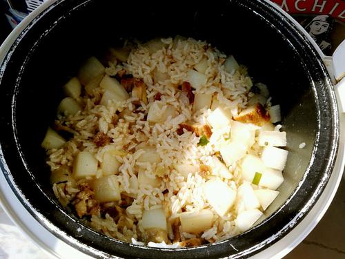 【萝卜丁扣肉米饭】