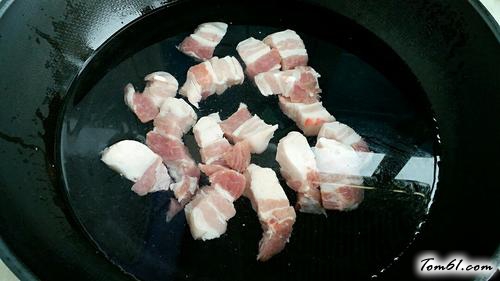 【红烧肉豆角焖面】