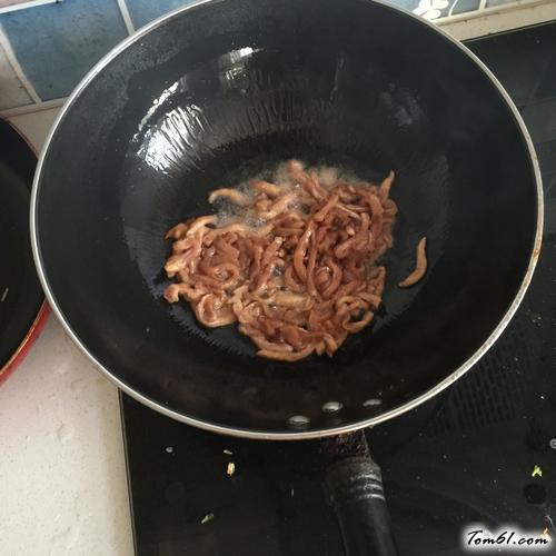 【黑椒牛柳炒意面】