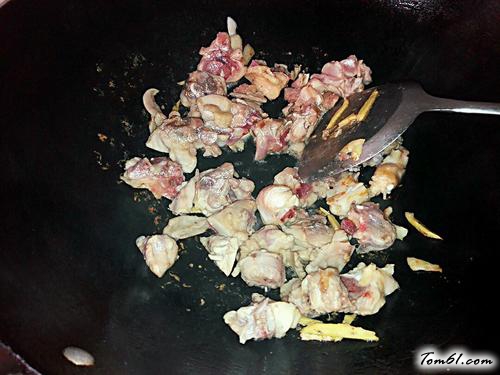 【南瓜冬菇鸡肉饭】