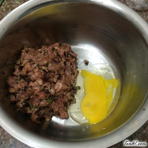 【肉末小馄饨】
