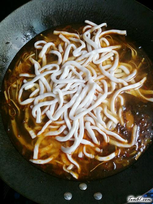 【酸辣土豆粉】