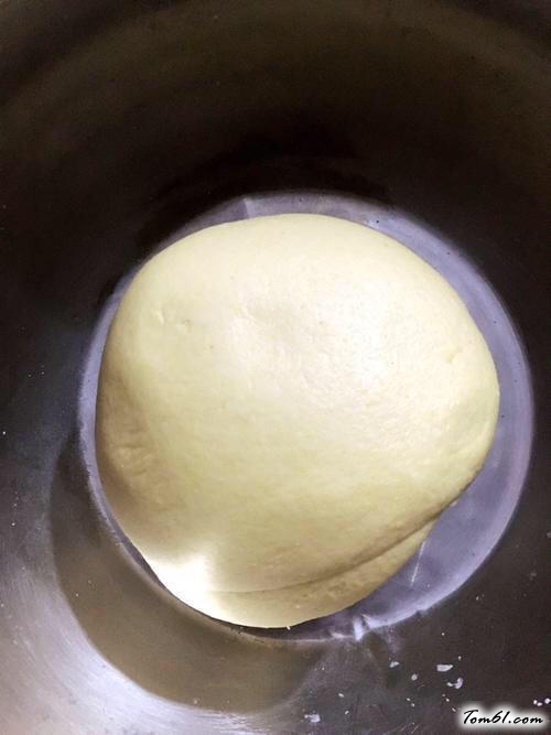 【玉米面奶黄包】