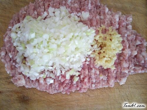 【白萝卜肉包子】