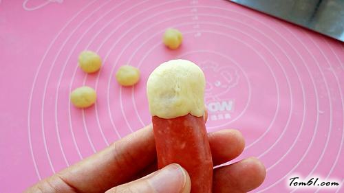 【小狗啃骨头汉堡】