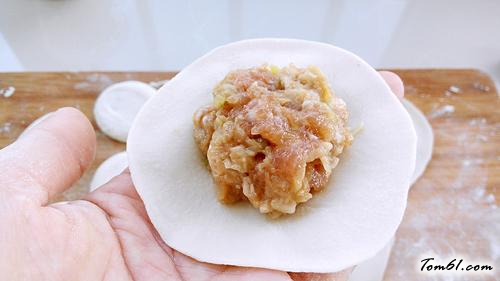 【猪肉酸菜水饺】