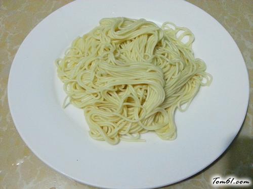【葱油拌面】