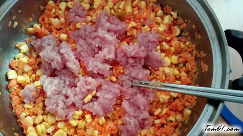 【胡萝卜玉米饺子】