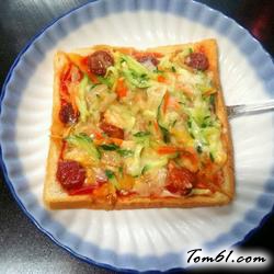 土司披萨（微波炉版）的做法