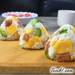 芝士培根饭团的做法