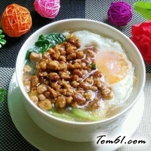 肉丁鸡蛋汤面的做法
