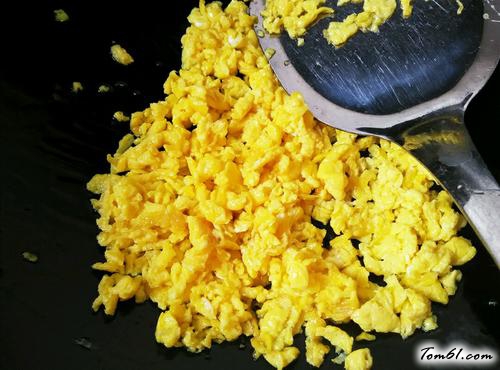 【海米韭菜鸡蛋水饺】