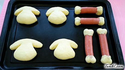 【小狗啃骨头汉堡】