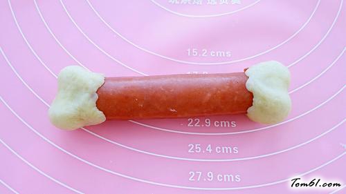 【小狗啃骨头汉堡】