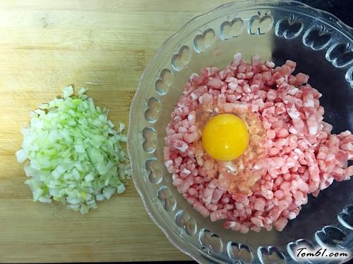 【鲜肉小馄饨】