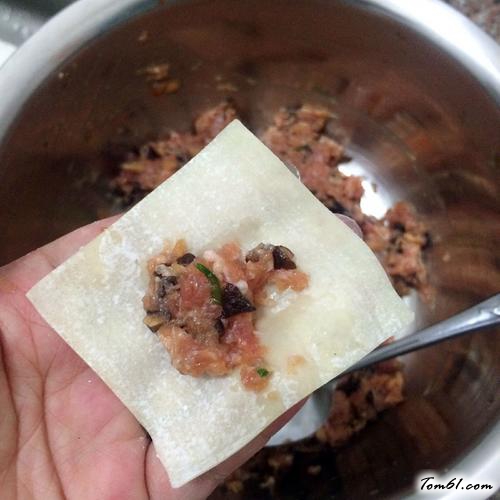 【肉末小馄饨】