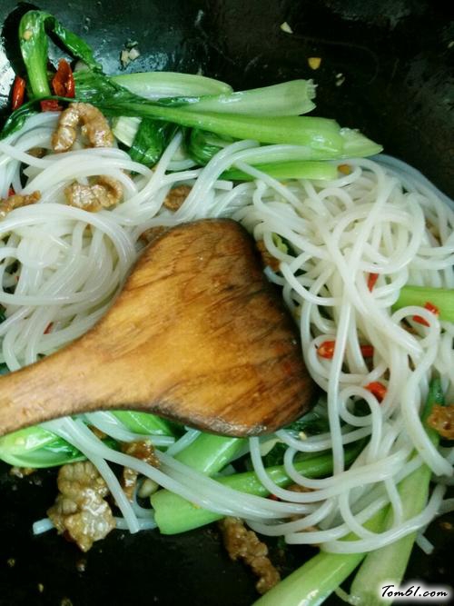 【牛肉炒珍珠粉】