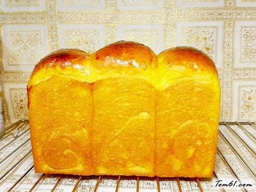 【南瓜煉奶土司】