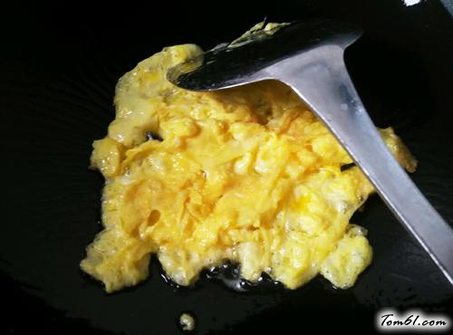 【海米韭菜鸡蛋水饺】