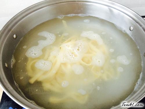 【番茄鸡蛋拌面】