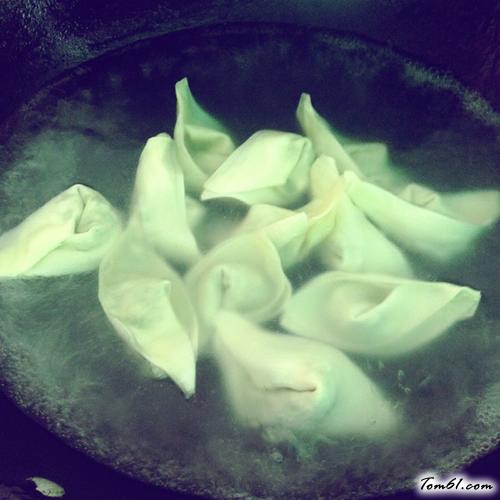 【红油抄手】
