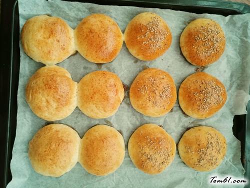 【芝麻小餐包】