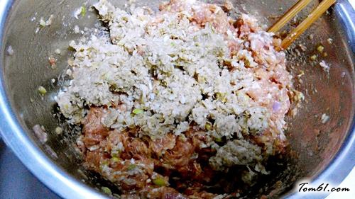 【猪肉酸菜水饺】
