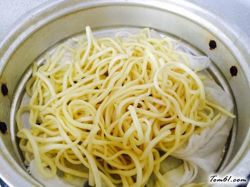 【蒸面条】