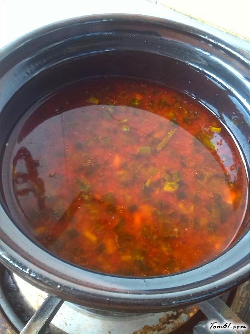 【砂锅土豆粉】