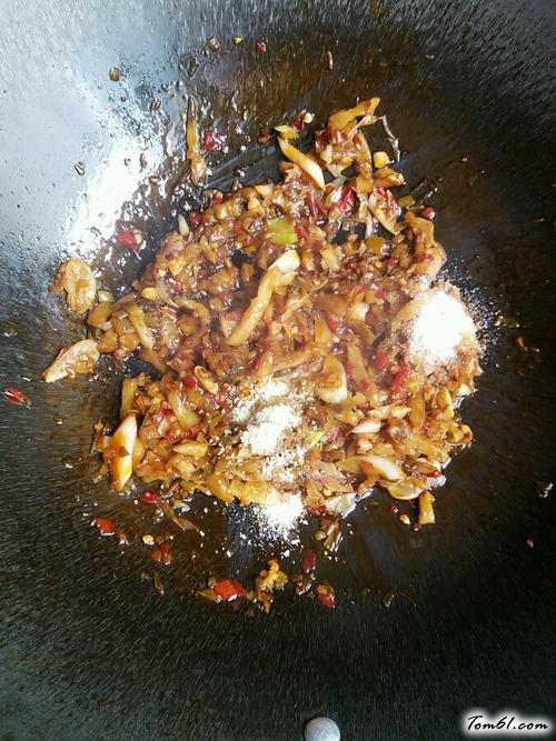【酸辣土豆粉】