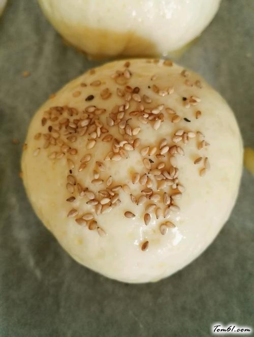 【芝麻小餐包】