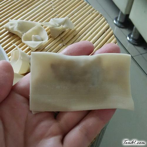 【香菇鸡肉馄饨】