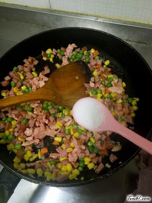 【蒜香鸡肉咖喱炒饭】